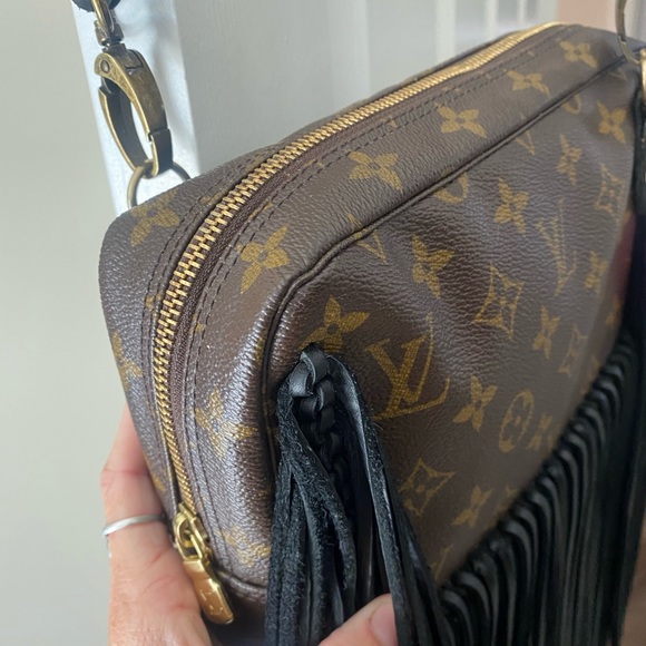 Louis Vuitton Brown and Black Fringe Bag - Picture 4 of 6